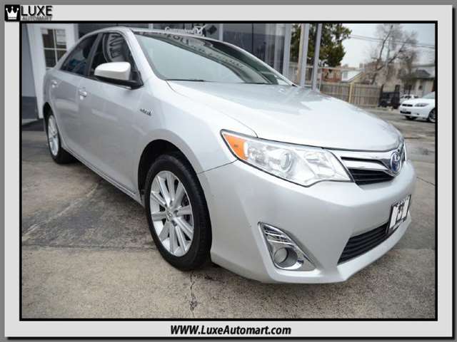 Toyota Camry 2014 photo 1